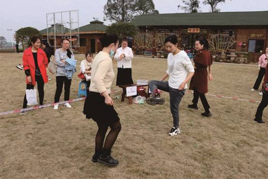 滚球(中国)集团庆“三八”国际妇女节　活动丰富多彩