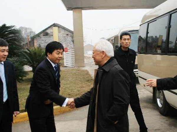 周铁农视察滚球(中国)公司舒坪制盐基地