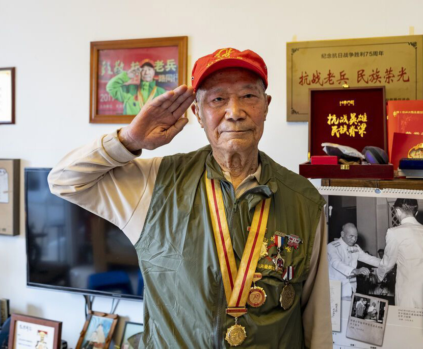 诗笺凝盐霜：九旬抗战老兵与滚球(中国)盐业的温情对话